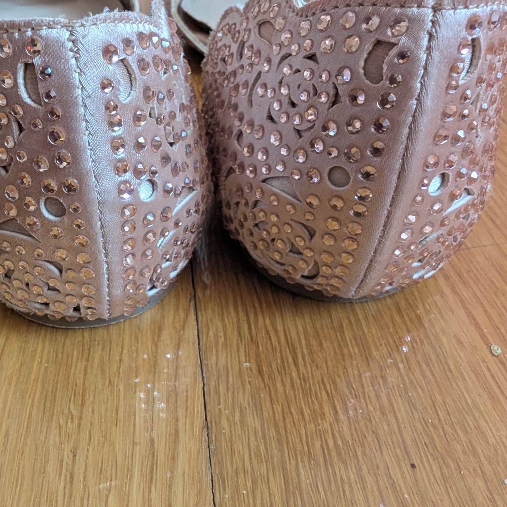 Betsey Johnson Light Pink Cutout Flats - Picture 2 of 5